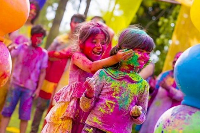 Holi 2022