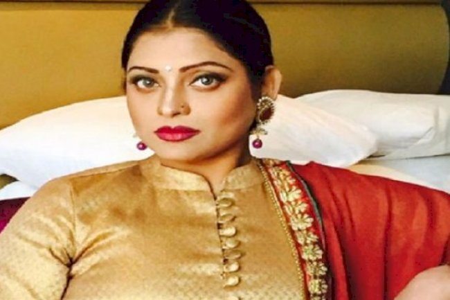 Top Actress arrested for alleged pick pocketing at Book Fair 2022