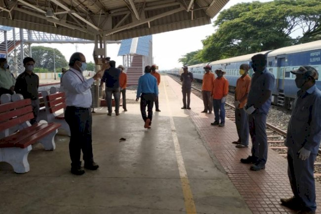 Indian Railways fresh Covid guidelines, fine up to Rs 500 if you fail to do this