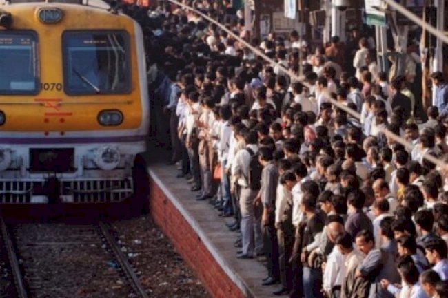 Good News here, Mumbai local train fares reduced by 50% from today. Check details