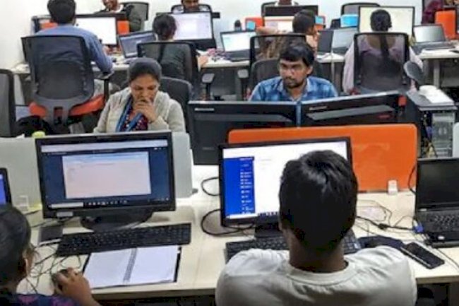 New Labour law: weekly three days off, 12 hours work a day from today