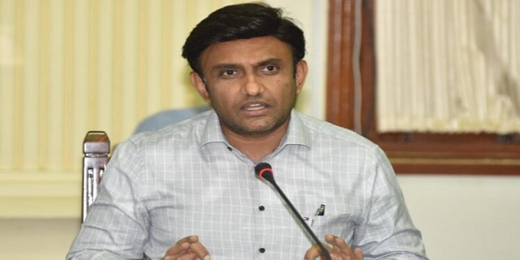 Tomato Flu in children’s Karnataka on high alert said K. Sudhakar