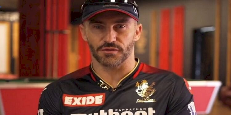 RCB captain Faf du Plessis finally react on CSK captain MS Dhoni