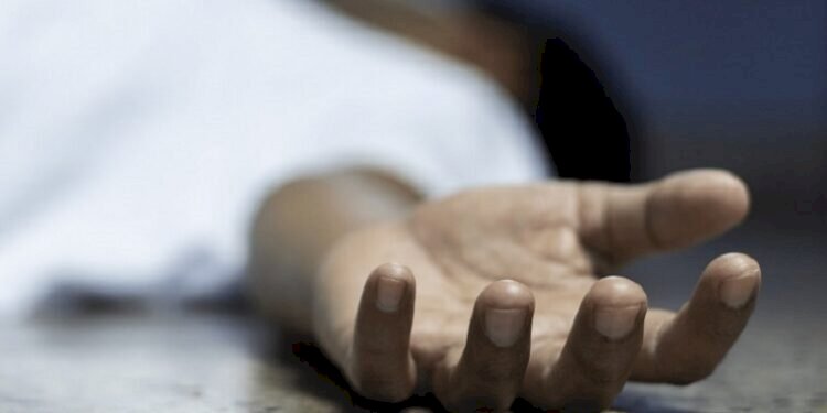 Mangaluru: Student attempts suicide by jumping from college building